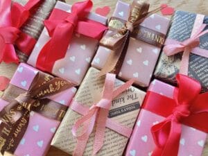 仮交際スタート直後に渡すバレンタインチョコのイメージ