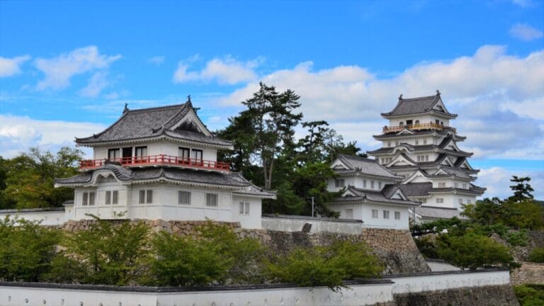 福山市の象徴・福山城の外観